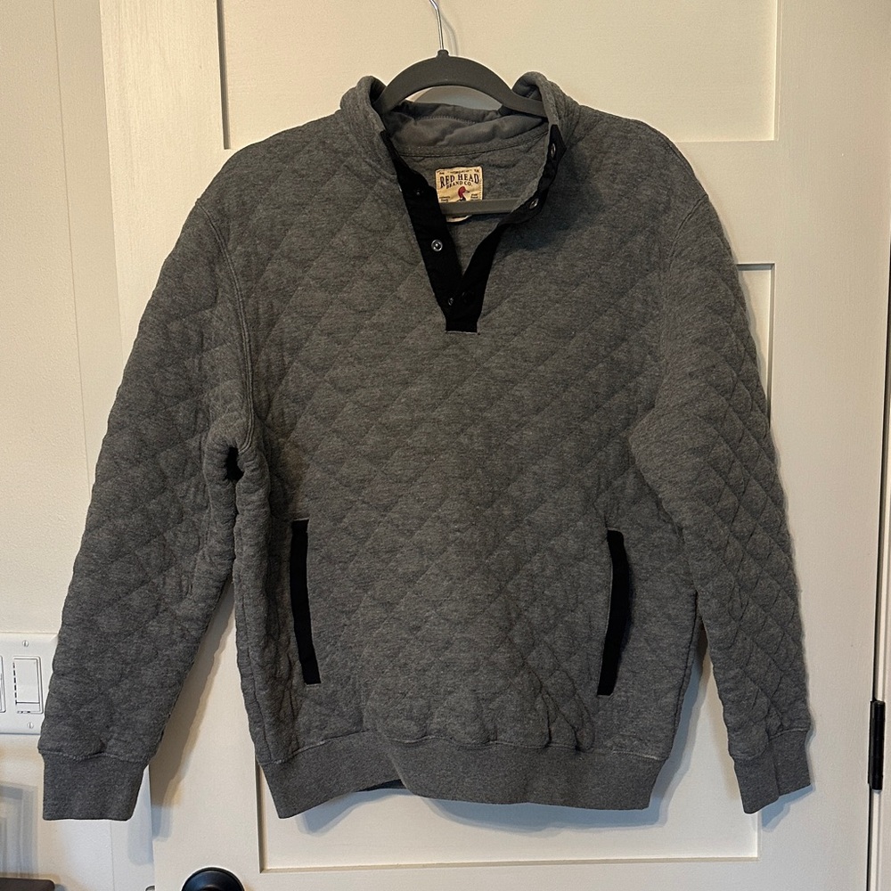RedHead Quilted Gray Crewneck Pullover Sweater